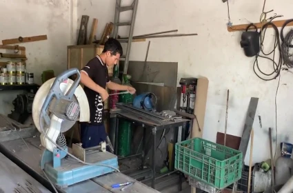Phim con heo, Tập thể địt cực hăng với các em gái dâm